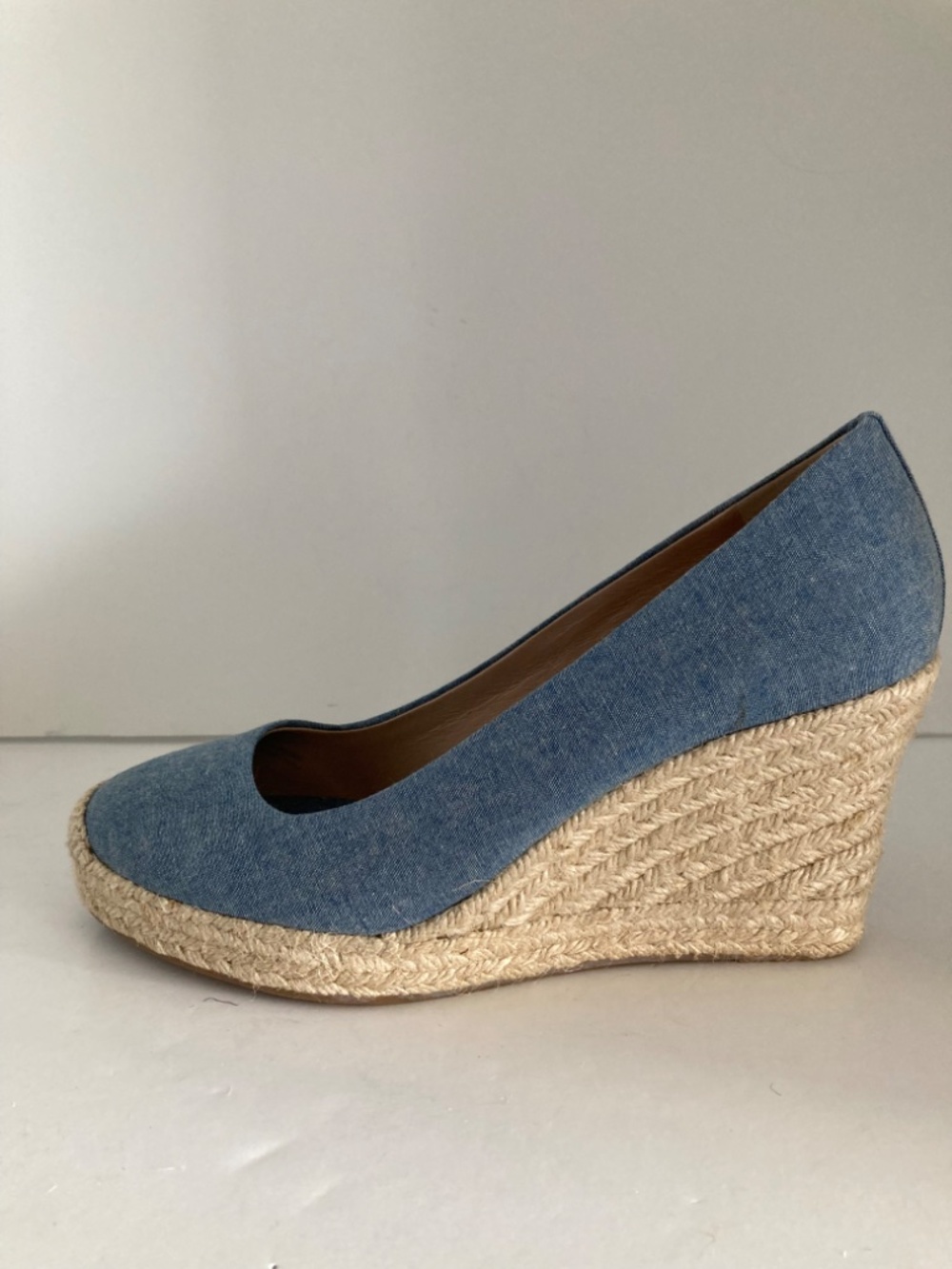 J. CREW Seville Espadrille Wedge Shoes Light Blue Chambray Denim Fabric 9 NWD